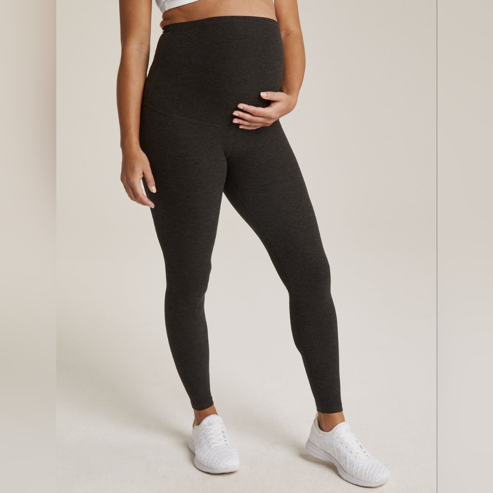 2 pairs of medium gray Spacedye Beyond the Bump Maternity Legging